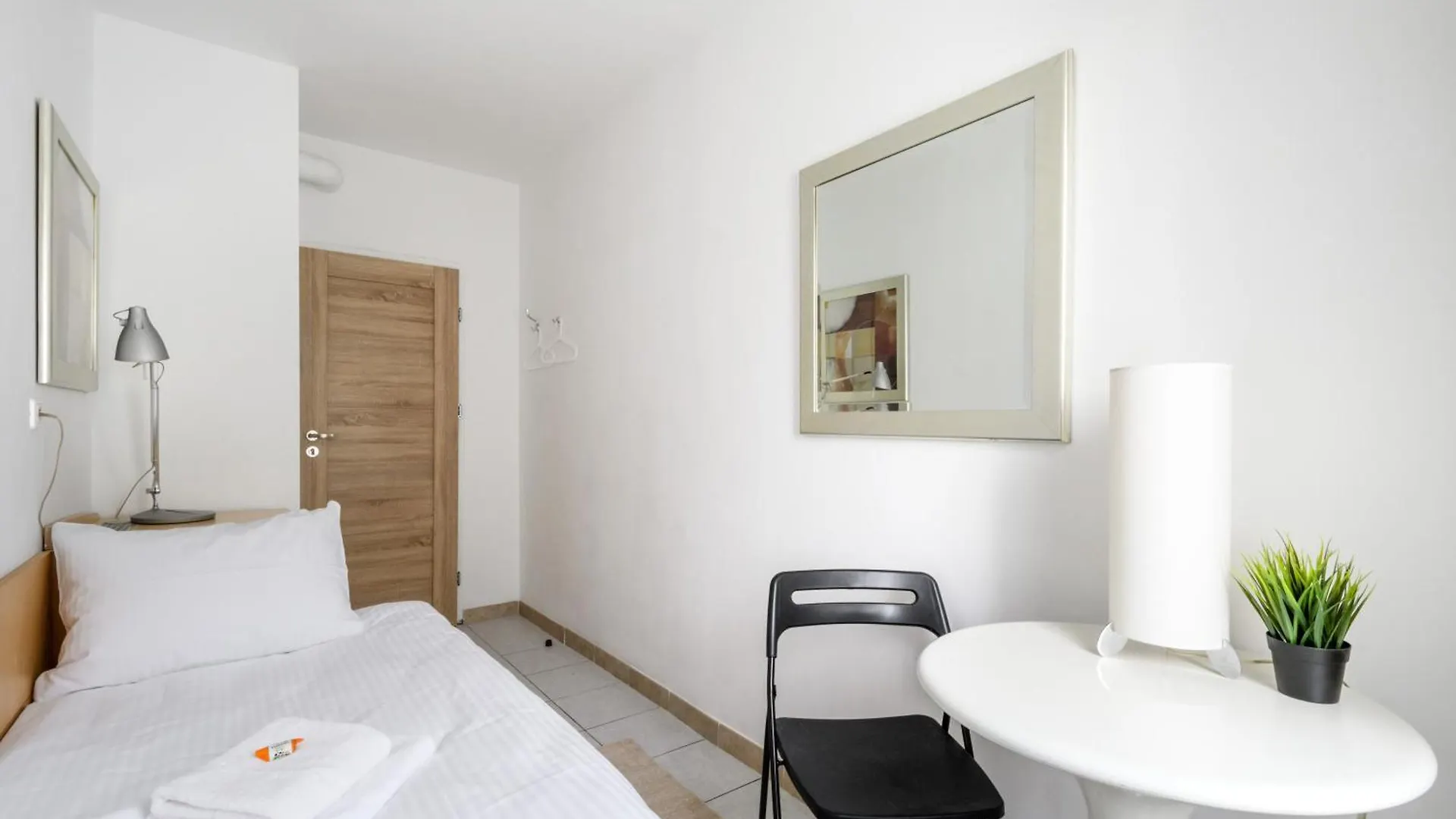 404 Rooms Ursynow Varšava Polsko